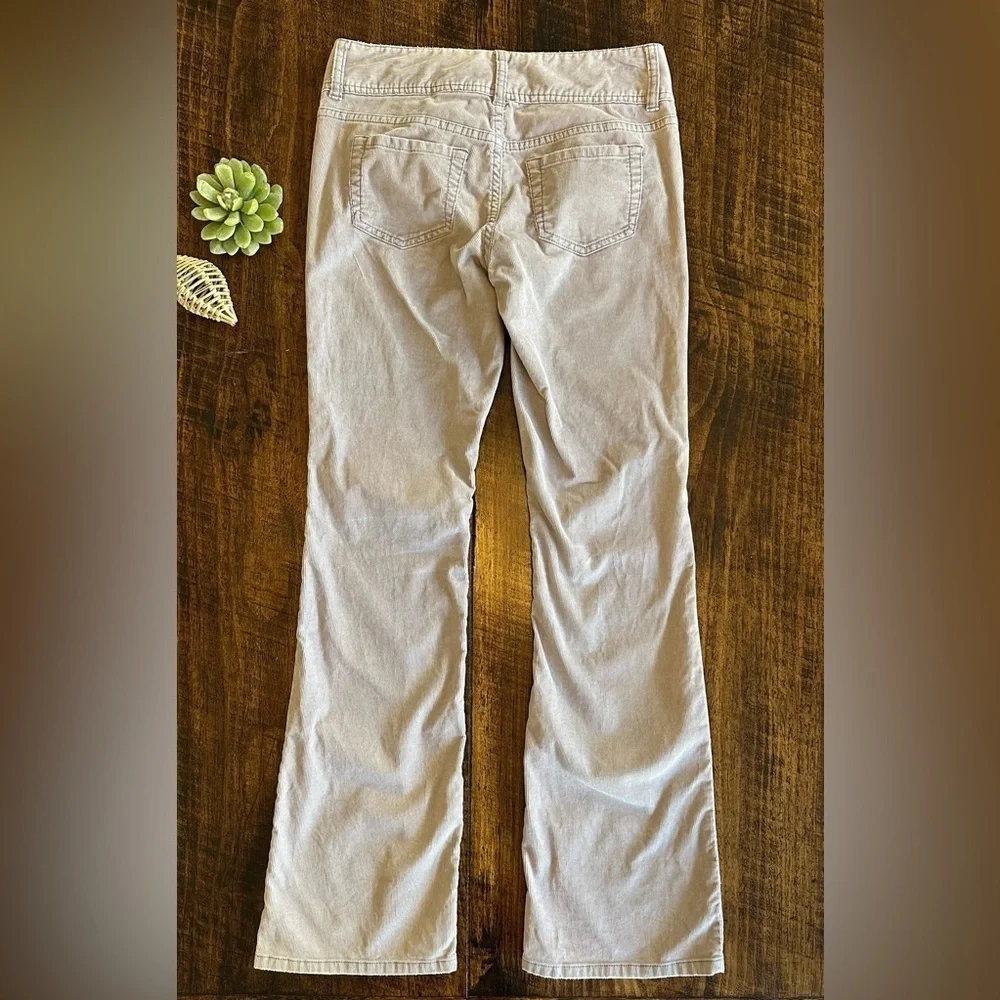 London Jean | Gray/Beige Mid Rise Bootcut Corduroy Jeans, Size 4